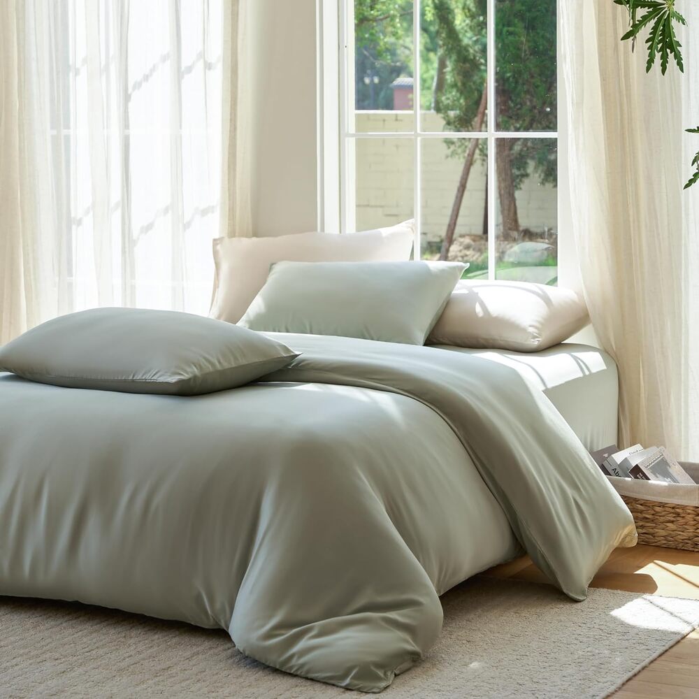 NWT DOZ by Sijo  Duvet Cover Sage Queen